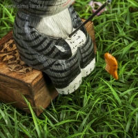 Сувенир дерево "Котёнок рыбак" серый 9х9х25 см