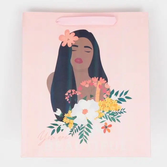 Пакет подарочный ламинированный, упаковка, &laquo;Ты красивая&raquo;, радужная голография, ML 23 х 27 х 11.5 см