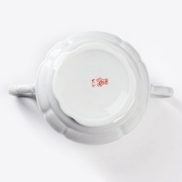 Сахарница фарфоровая с крышкой, 550 мл, цвет белый