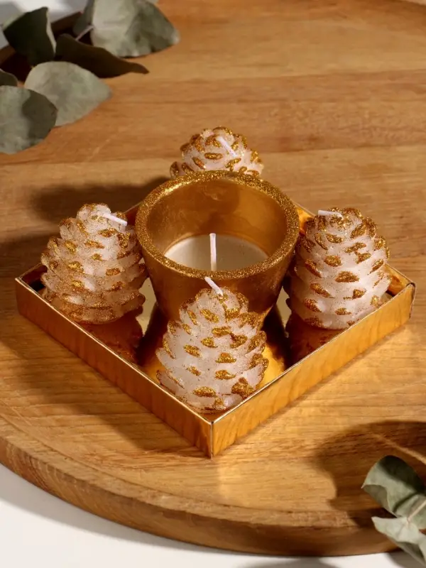 Набор свечей "Шишки и подсвечник" 5 шт 11,5х11,5х5,5 см