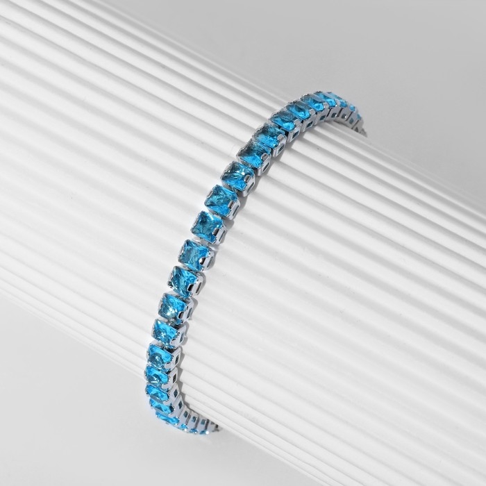 Браслет со стразами &laquo;Сияй&raquo; на затяжке, цвет голубой в серебре