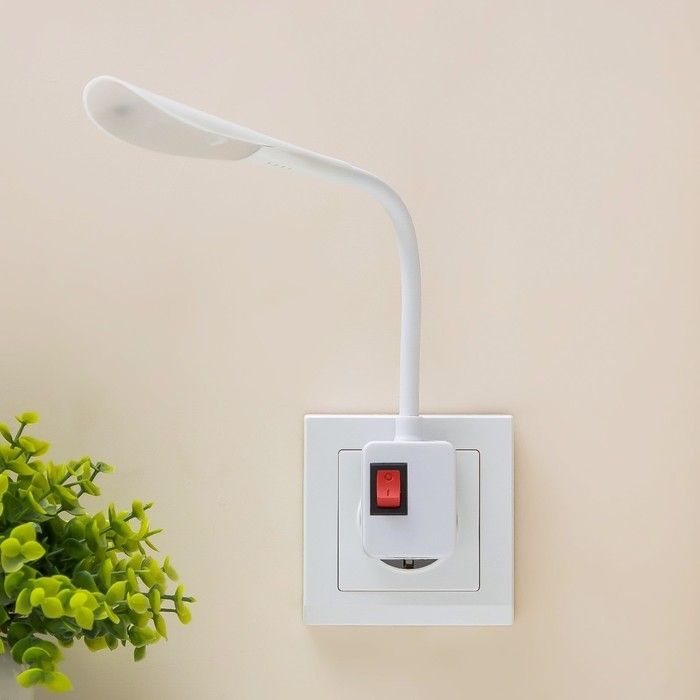 Бра в розетку"Дарсия" LED 2Вт белый 2,5х6х32 см