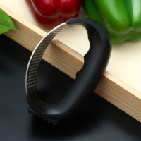 Пресс для чеснока Magistro «Велес», 11×7×5 см, цвет чёрный Пресс для чеснока Magistro «Велес», 11×7×5 см, цвет чёрный