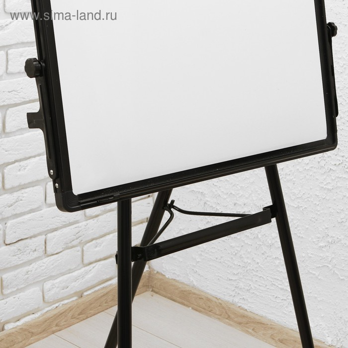 Флипчарт (магнитно-маркерная доска), регулируется по высоте, размер доски 90 &times; 60 см