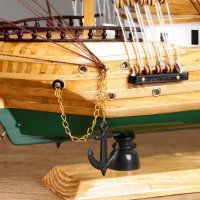 Корабль сувенирный средний &laquo;Виксен&raquo;, борта светлое дерево, паруса микс, 42х49х10 см