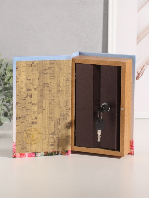 Сейф-книга дерево кожзам "Джейн Остин. Гордость и предубеждение" тиснение 21х13х5 см