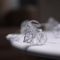 Гирлянда «Нить» роса 4.5х3 см, с насадками «Сердце», IP20, серебристая нить, 10 LED, батарейки ААх2 (не в комплекте), свечение тёплое белое Гирлянда «Нить» роса 4.5х3 см, с насадками «Сердце», IP20, серебристая нить, 10 LED, батарейки ААх2 (не в комплекте), свечение тёплое белое