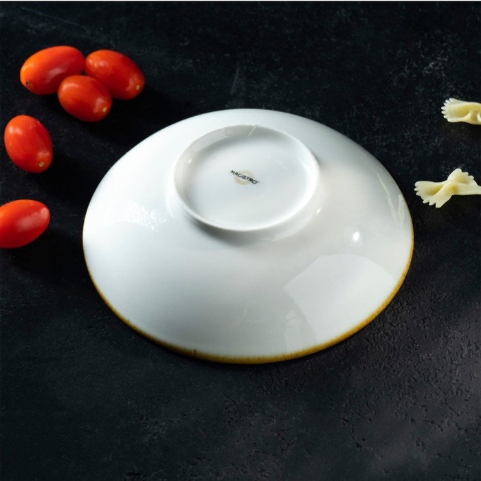 Салатник фарфоровый Magistro &laquo;Церера&raquo;, 400 мл, d=16,5 см, цвет голубой