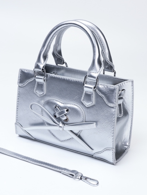 Сумка женская, 20*8*14, отд на молнии, длин ремень, серебро