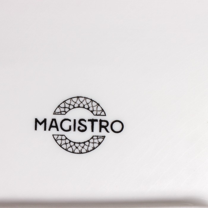 Блюдо фарфоровое для подачи Magistro &laquo;Квадрат Бланш&raquo;, d=30,5 см, цвет белый