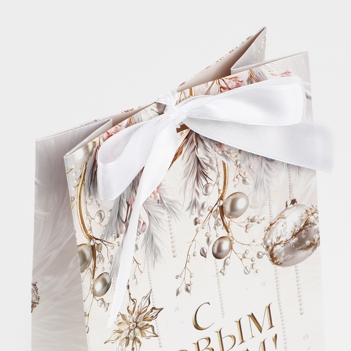 Пакет подарочный новогодний с лентой &laquo;Вошебный Новый год&raquo;, 13 х 23 х 7 см , Новый год