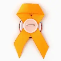 Значок с лентой на выпускной &laquo;Выпускнику&raquo;, диаметр 4.5 см