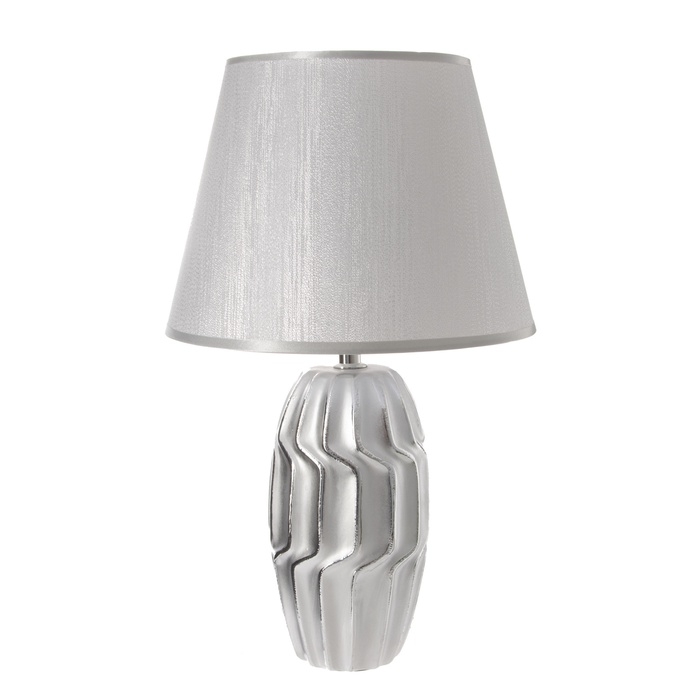 Настольная лампа с абажуром RISALUX &laquo;Венди&raquo;, Е14, 40 Вт, серебристый, 25&times;25&times;40 см