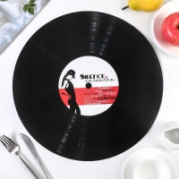 Салфетка сервировочная на стол Доляна &laquo;Виниловая пластинка&raquo;, d=38 см, цвет чёрный