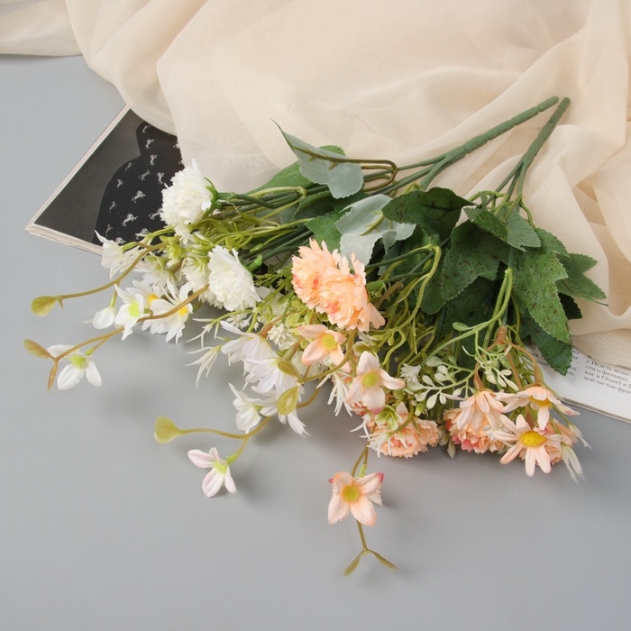 Букет Букет "Калина розеум с ромашками" 30 см, микс