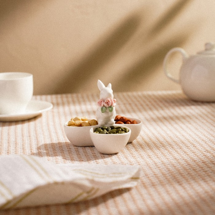 Менажница керамическая SL Home «Кролик», 3 ячейки, 30 мл, 11,5×9,5 см, цвет белый Менажница керамическая SL Home «Кролик», 3 ячейки, 30 мл, 11,5×9,5 см, цвет белый