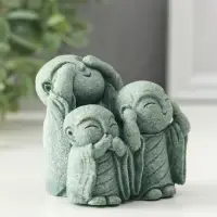 Сувенир песчаник "Статуя Дзидзо - не вижу, не слышу, не скажу" 5,8х7х7 см