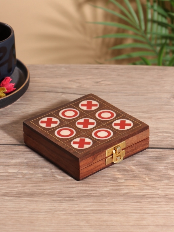 Настольная игра "Крестики-нолики" 10х10 см, дерево шишам, смола