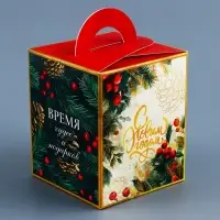 Коробка для 1 капкейка подарочная новогодняя упаковка &laquo;Время Чудес и подарков&raquo;, 9.2&times;9.2&times;11 см