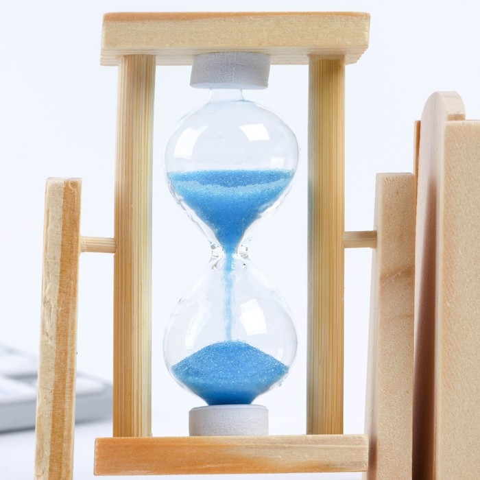 Органайзер для канцелярии с песочными часами (2 в 1) &laquo;Почитаем немного?&raquo;