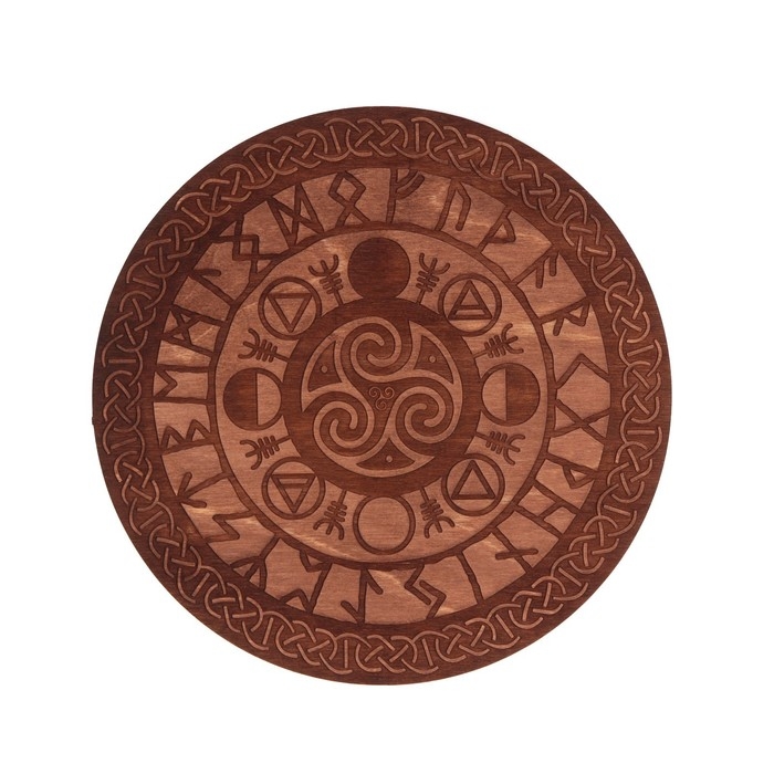 Алтарь для ритуалов &laquo;Руны старшего Футарка&raquo;, деревянный, D=24 см
