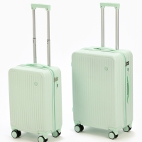 Чемодан 24", PС, 42*27*66, отд на молнии, код замок, 4 колеса, св. зеленый