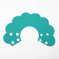 Ветеринарный воротник из фетра "Ромашка", размер M, ярко-бирюзовый Ветеринарный воротник из фетра "Ромашка", размер M, ярко-бирюзовый