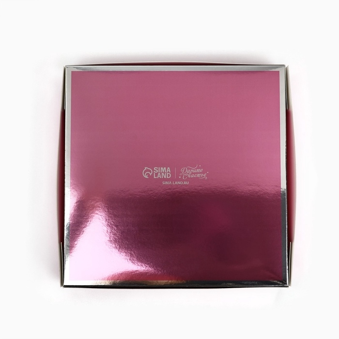 Коробка для конфет &laquo;Любовь&raquo;, 18.5 х 18.5 х 3.5 см