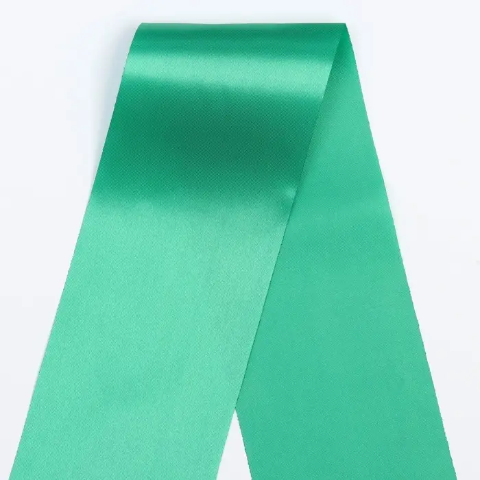 Лента на выпускной &laquo;Выпускник&raquo;, атлас зелёный фольга