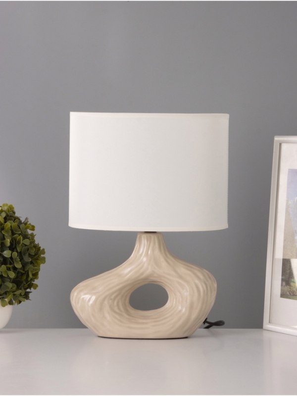 Настольная лампа "Эсмеральда" 1х15Вт Е14 молочный 25х15х33см