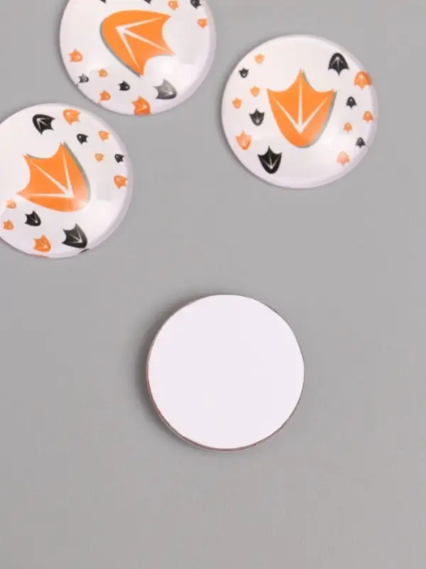 Кабошон стекло для творчества "Круг. Следы утки" 3х3 см