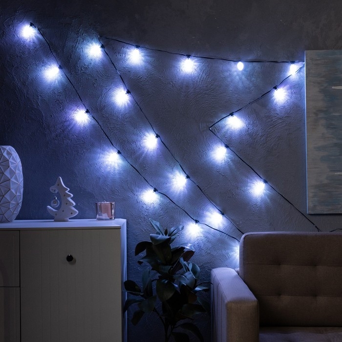 Умная гирлянда &laquo;Нить&raquo; 6 м с насадками &laquo;Шишки&raquo;, IP20, тёмная нить, 20 LED, свечение RGB, USB