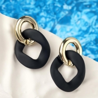 Серьги металл «Цепь» неровность, 2 звена, цвет золотисто-чёрный Серьги металл «Цепь» неровность, 2 звена, цвет золотисто-чёрный