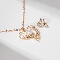 Гарнитур 2 предмета: кулон, серьги &laquo;Невесомость&raquo;, сердечко, цвет белый в золоте, 45см