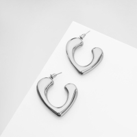 Серьги пластик &laquo;Сердце&raquo; биение, цвет серебро