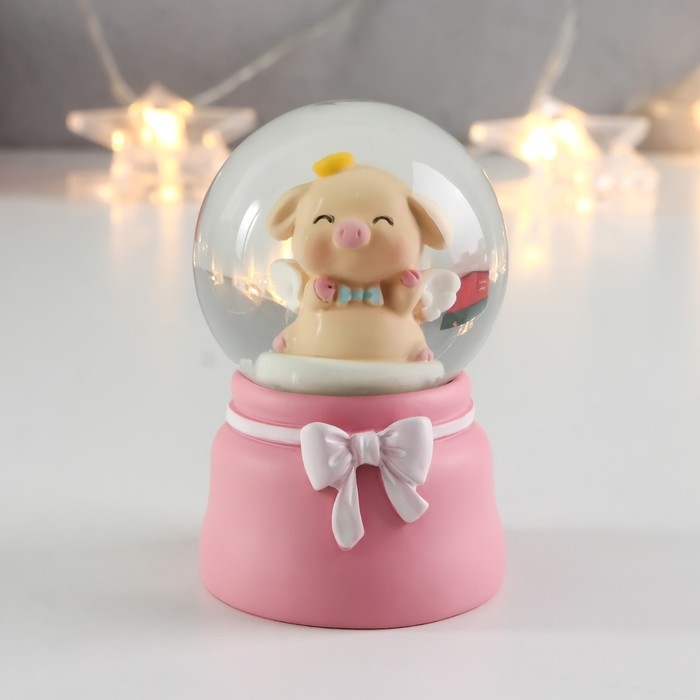 Сувенир полистоун водяной шар свет "Хрюша с крылышками" МИКС d=4,5 см 7х4,5х4,5 см