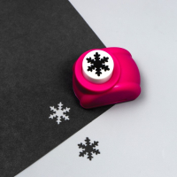 Набор фигурных дыроколов в сундуке, 8 шт МИКС