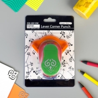 Дырокол фигурный для углов "Букет" вырубка 2,5 см 8х8 см