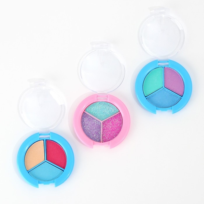 Набор детской косметики в чемодане «Сказка», тени, блески для губ, глиттер, лаки для ногтей, наклейки, пилочка, кисти, косметичка, корона Набор детской косметики в чемодане «Сказка», тени, блески для губ, глиттер, лаки для ногтей, наклейки, пилочка, кисти, косметичка, корона