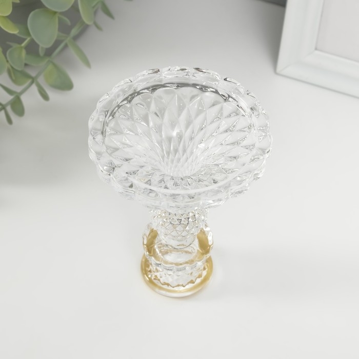 Подсвечник стекло на 1 свечу Подсвечник стекло на 1 свечу "Женева" с золотом d=2 см 10,5х7,7х7,7 см