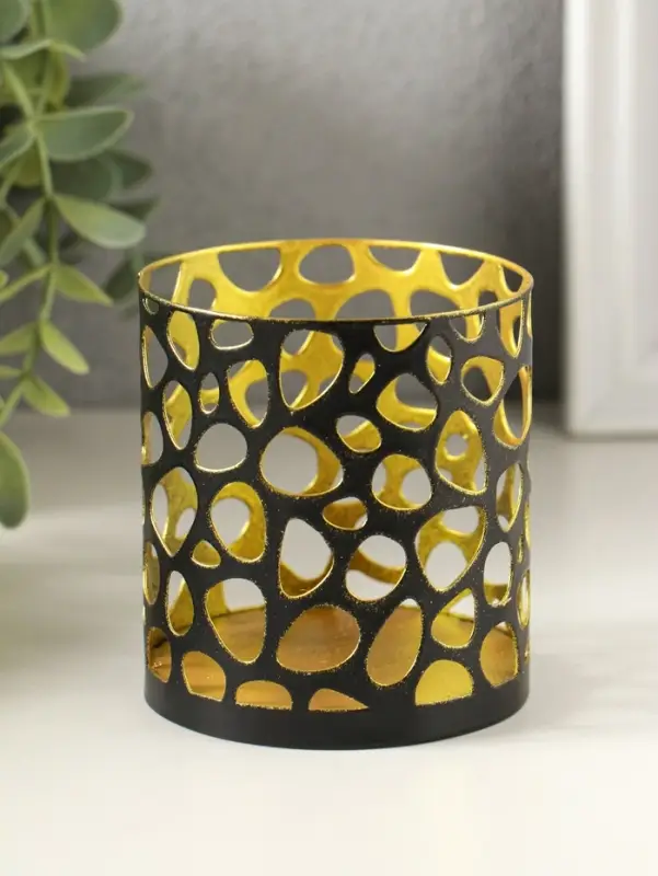 Подсвечник "Цилиндр №2" металл 7,5х7,5х8 см, черный с золотом