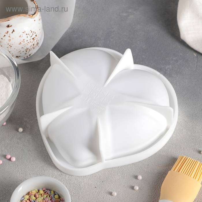 Форма для муссовых десертов и выпечки Доляна &laquo;Сердце малое&raquo;, силикон, 17,5&times;4,7 см, цвет белый