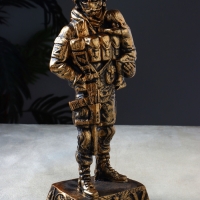 Фигура СВО "Солдат с ребенком на руках" 34х13х11 см