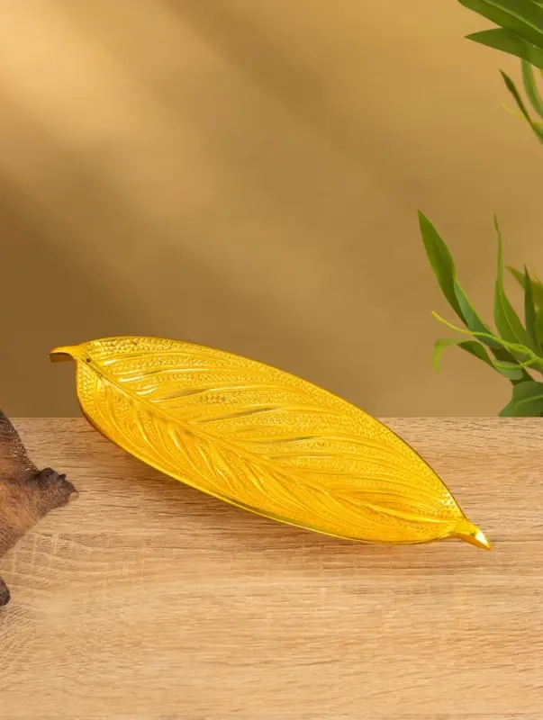 Подставка под благовония &laquo;Лист&raquo;, 23.5&times;8.5&times;2.5 см, алюминий, золотая