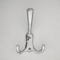 Крючок мебельный ТУНДРА TKT003, трехрожковый, хром, 4 шт TMP