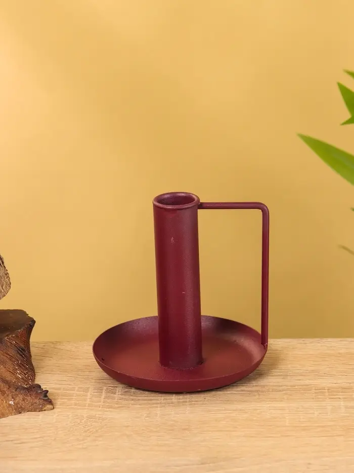 Подсвечник на 1 свечу текстурный с ручкой и блюдцем &laquo;Баклажан&raquo;, 10&times;10&times;9.5 +/- ,5 см