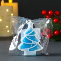 Свеча новогодняя "Ёлочка с гирляндой" 55х75 мм, голубой