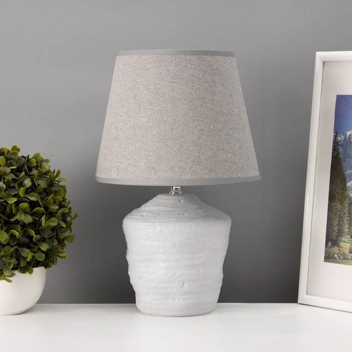 Настольная лампа с абажуром RISALUX &laquo;Небраска&raquo;, 1&times;40 Вт, Е27, серый, 20&times;20&times;32 см