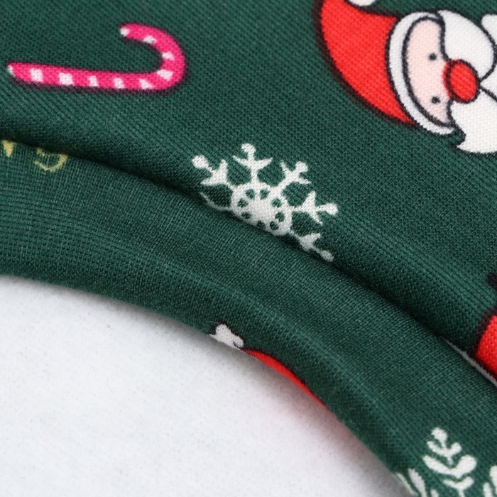 Новый год. Кофта новогодняя для животных Новый год. Кофта новогодняя для животных "Подарки", размер S, зелёный (ДС 26, ОШ 22, ОГ 34 см)