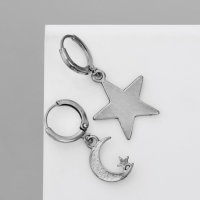 Серьги &laquo;Ночь&raquo; полумесяц и звезды, цвет чернёное серебро